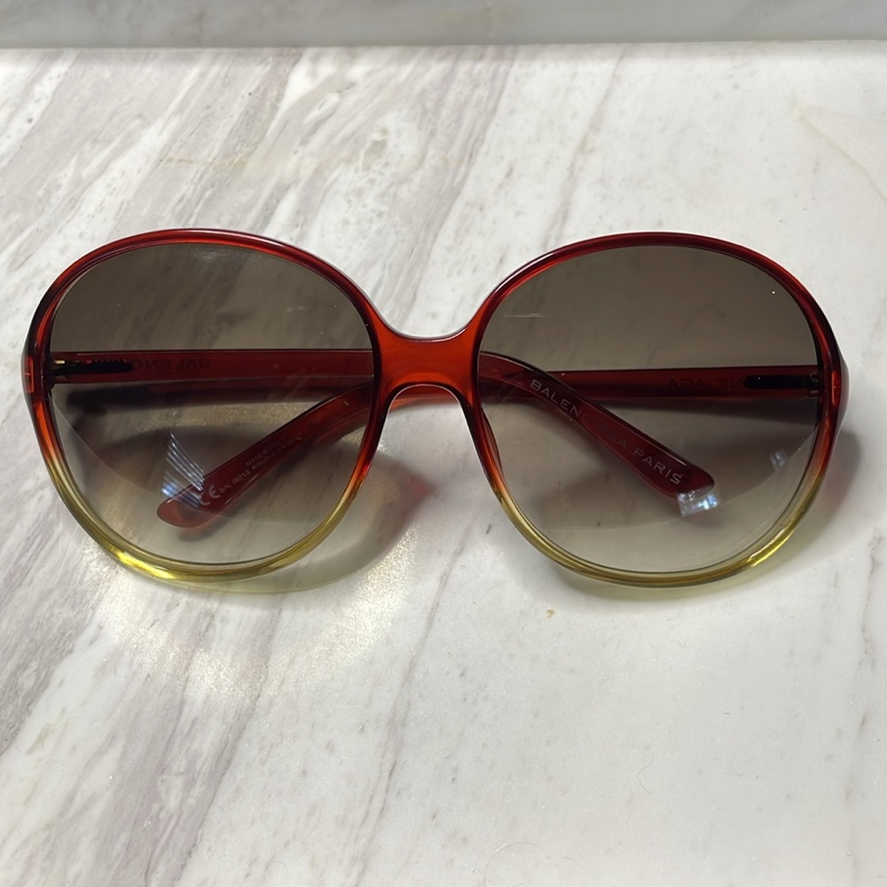 Balenciaga oversized sunglasses - Picture 6 of 6